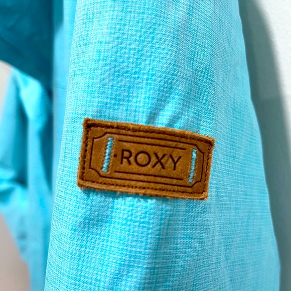 Roxy Skiing Jacket - Medium Size - Picture 2 of 3
